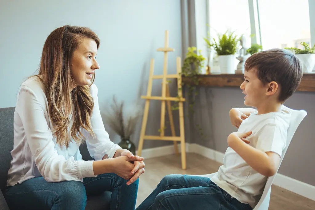 A child with ADHD talks to a psychiatrist